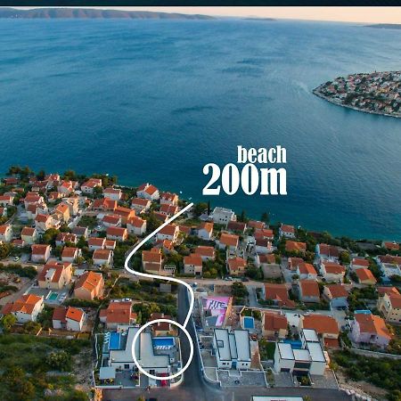 Holiday Home Olive Exclusive - 8 People, Heated Pool, Okrug Gornji, Sea View Trogir Exteriör bild