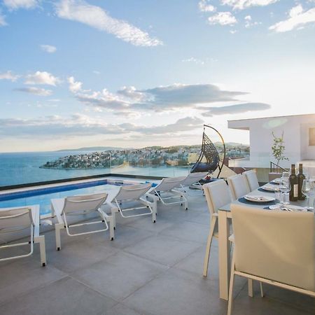 Holiday Home Olive Exclusive - 8 People, Heated Pool, Okrug Gornji, Sea View Trogir Exteriör bild