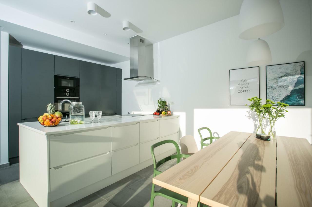 Holiday Home Olive Exclusive - 8 People, Heated Pool, Okrug Gornji, Sea View Trogir Exteriör bild