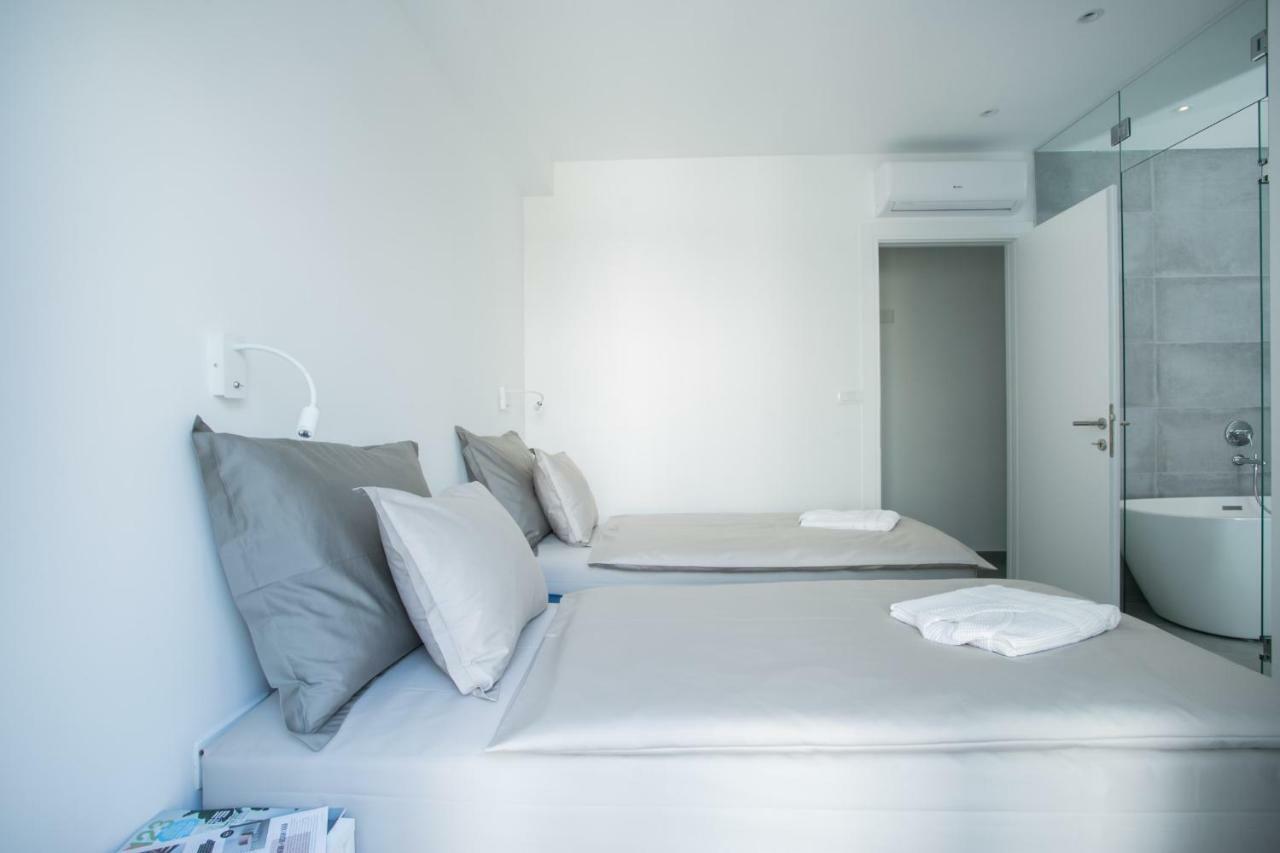 Holiday Home Olive Exclusive - 8 People, Heated Pool, Okrug Gornji, Sea View Trogir Exteriör bild