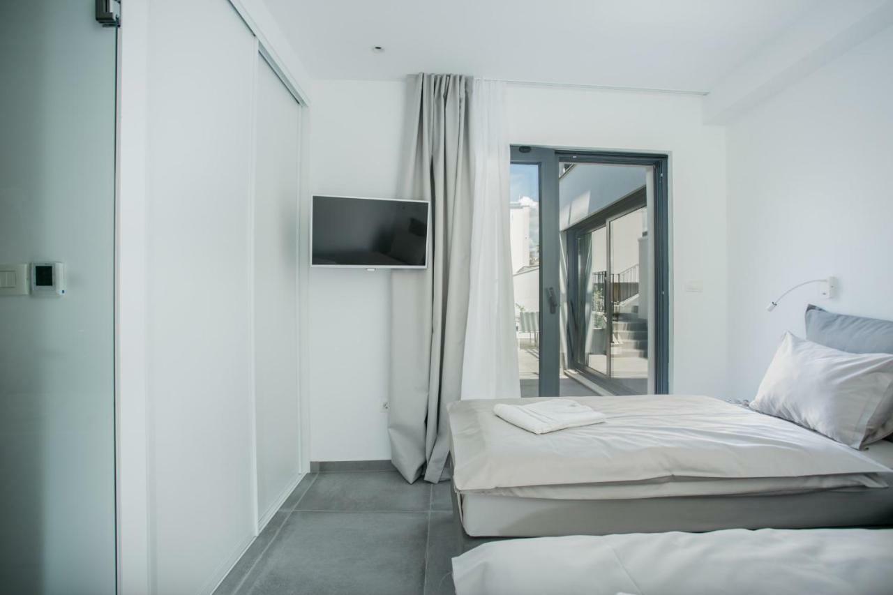 Holiday Home Olive Exclusive - 8 People, Heated Pool, Okrug Gornji, Sea View Trogir Exteriör bild