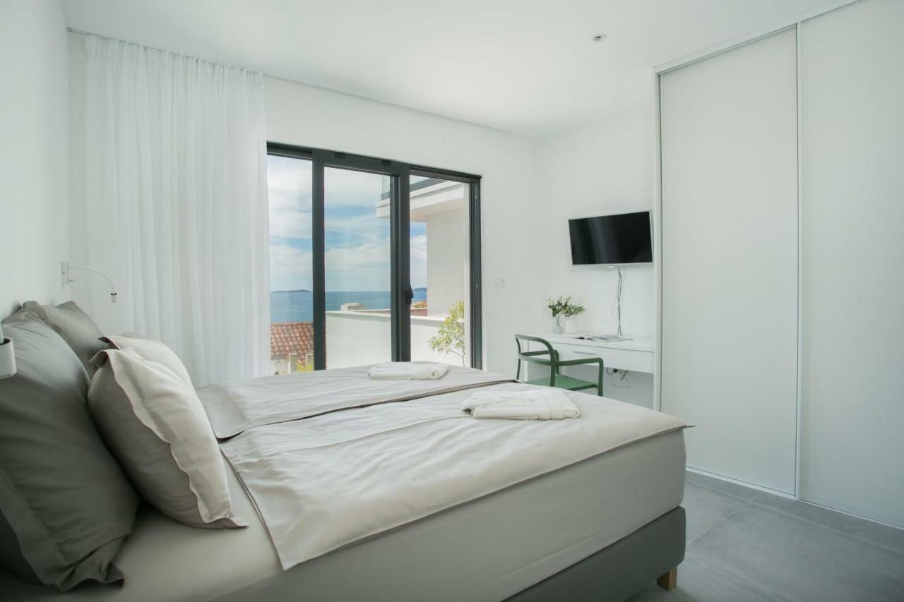 Holiday Home Olive Exclusive - 8 People, Heated Pool, Okrug Gornji, Sea View Trogir Exteriör bild