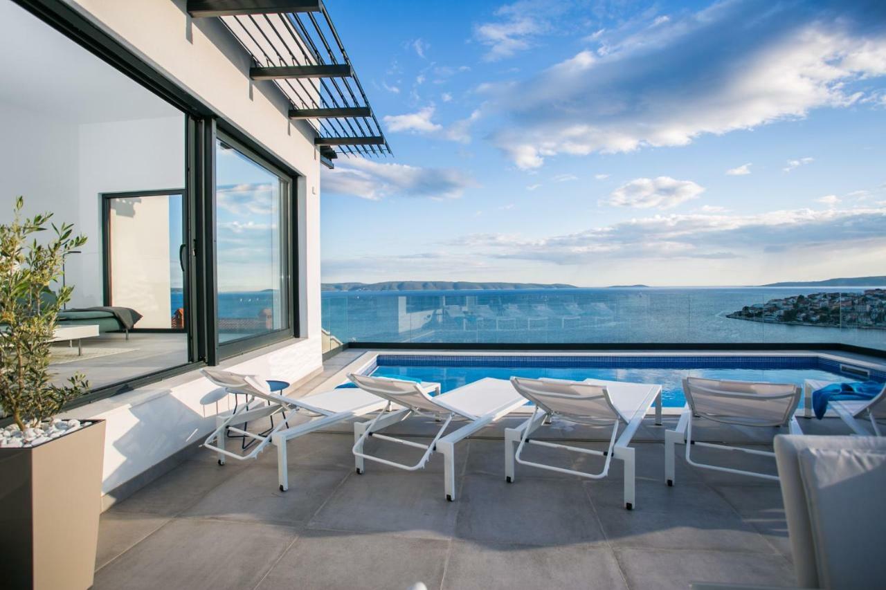Holiday Home Olive Exclusive - 8 People, Heated Pool, Okrug Gornji, Sea View Trogir Exteriör bild