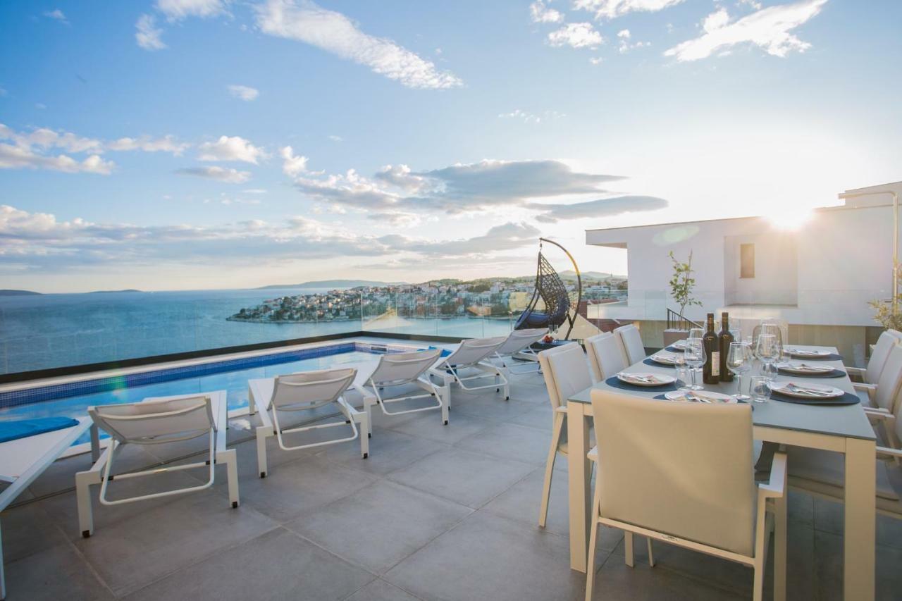 Holiday Home Olive Exclusive - 8 People, Heated Pool, Okrug Gornji, Sea View Trogir Exteriör bild