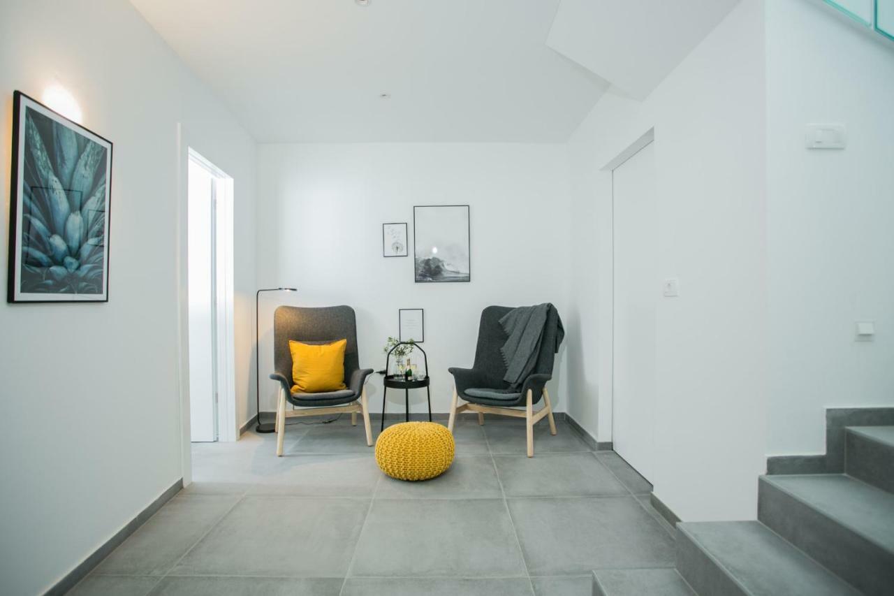 Holiday Home Olive Exclusive - 8 People, Heated Pool, Okrug Gornji, Sea View Trogir Exteriör bild